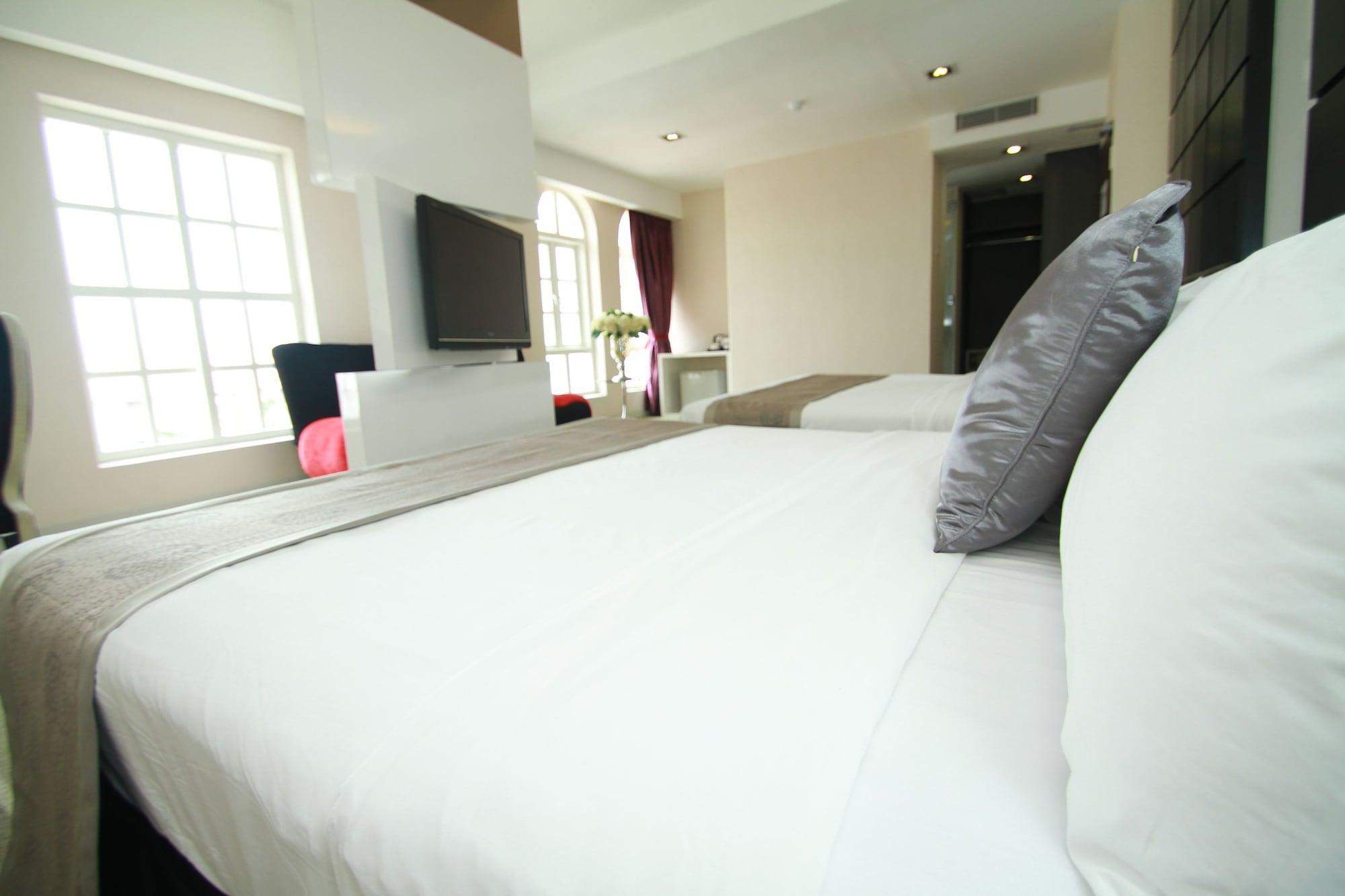 The Sterling Boutique Hotel Melaka Exterior photo