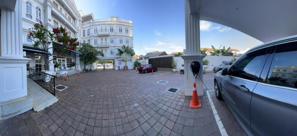 The Sterling Boutique Hotel Melaka Exterior photo
