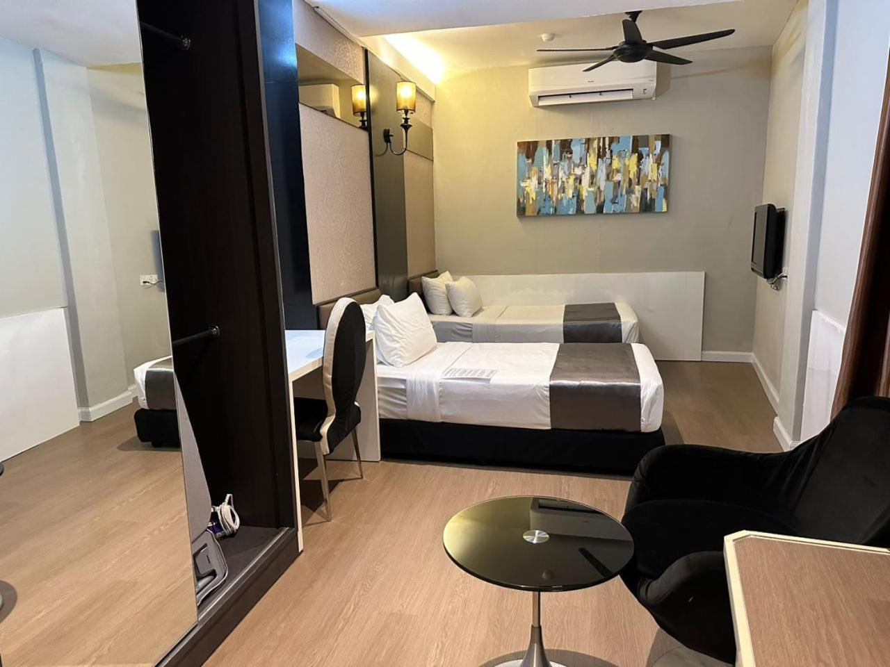 The Sterling Boutique Hotel Melaka Exterior photo