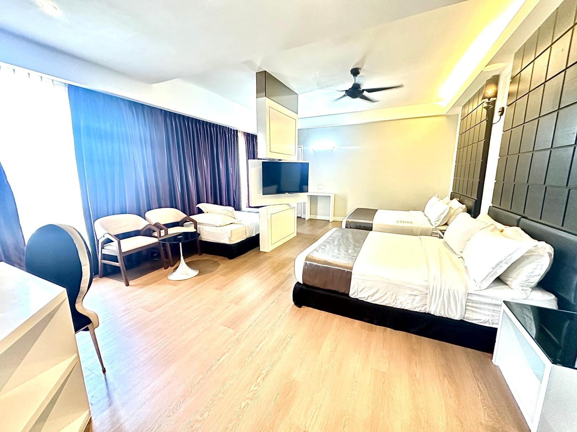 The Sterling Boutique Hotel Melaka Exterior photo