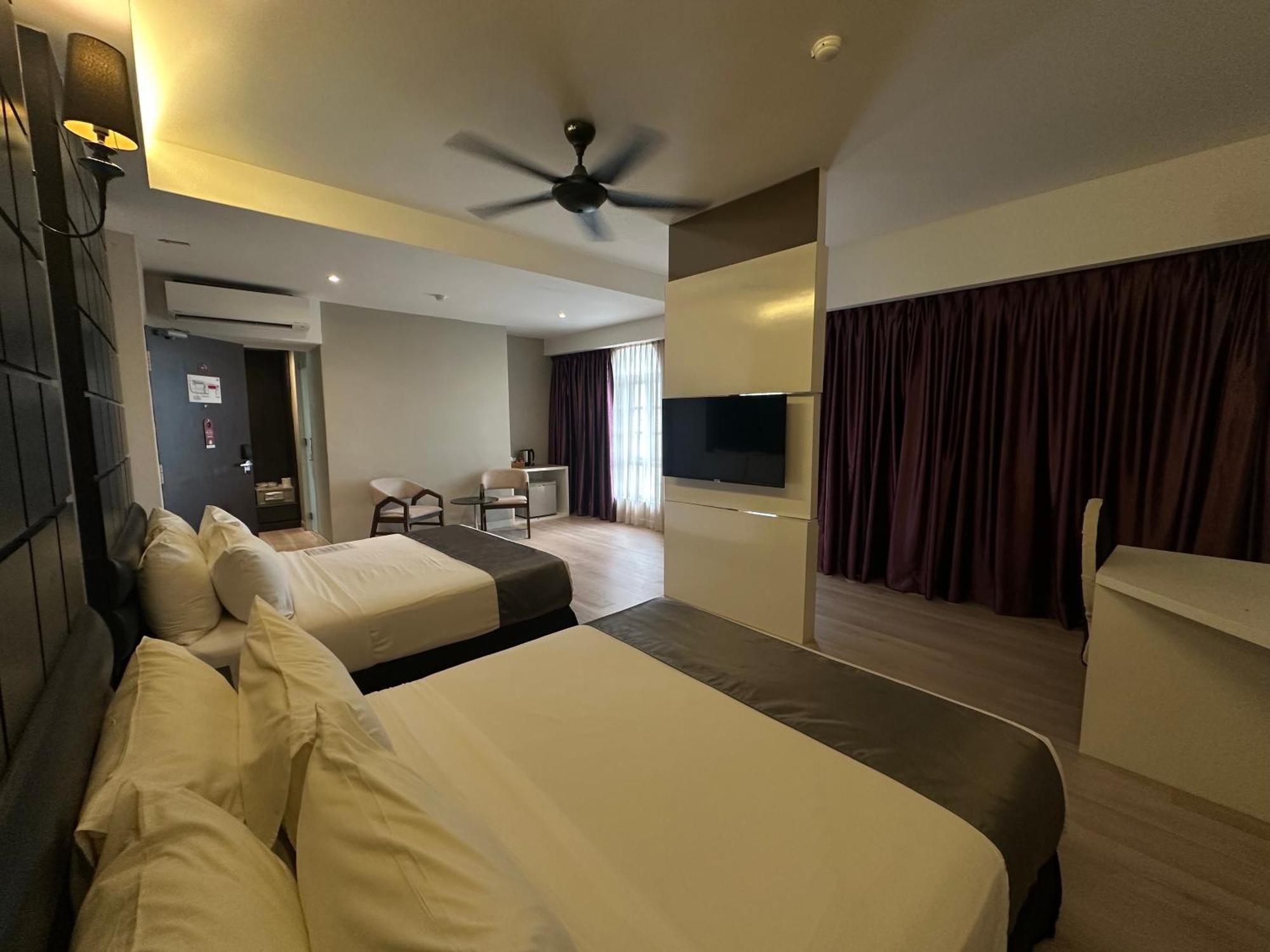 The Sterling Boutique Hotel Melaka Exterior photo
