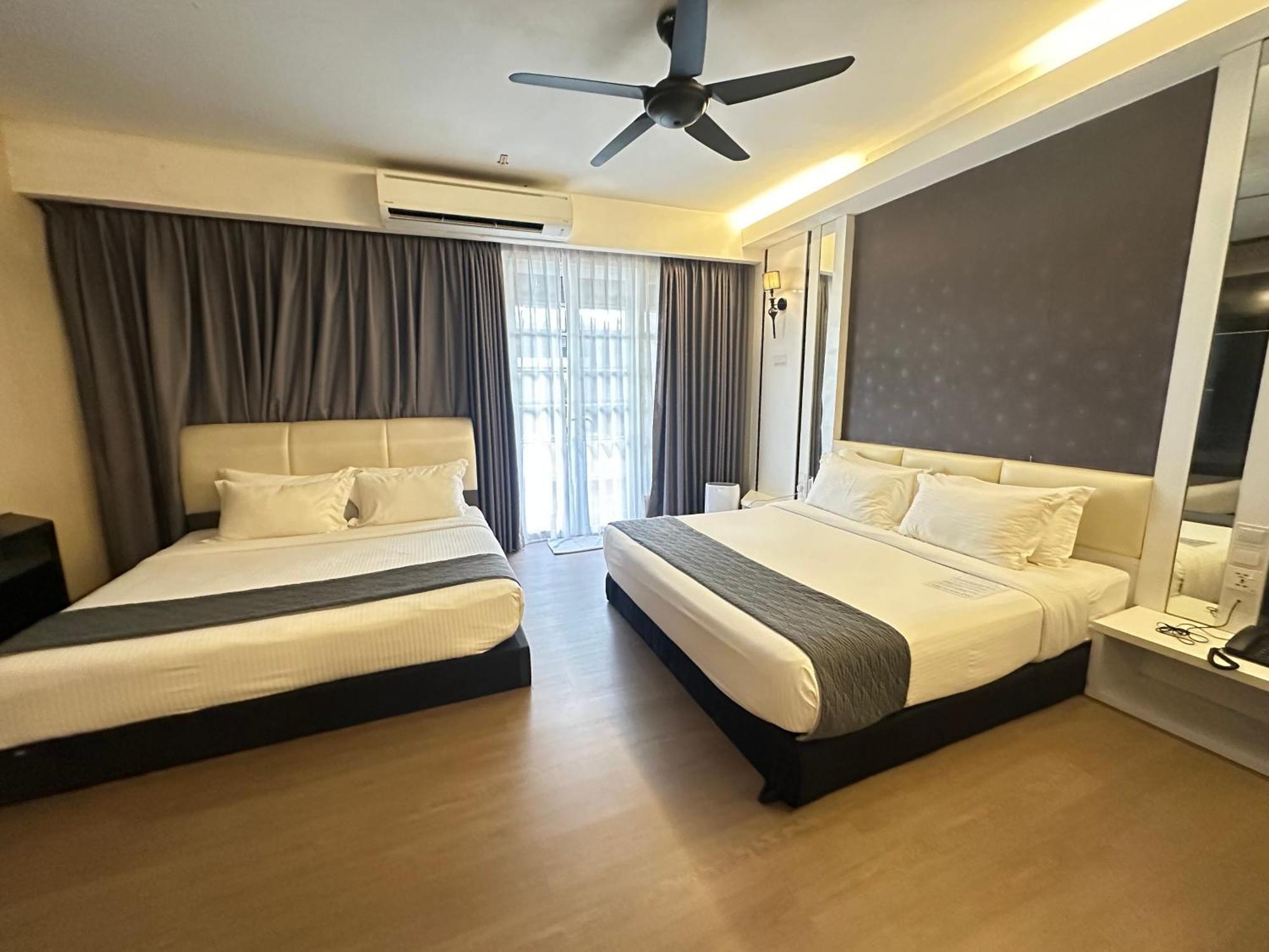 The Sterling Boutique Hotel Melaka Exterior photo
